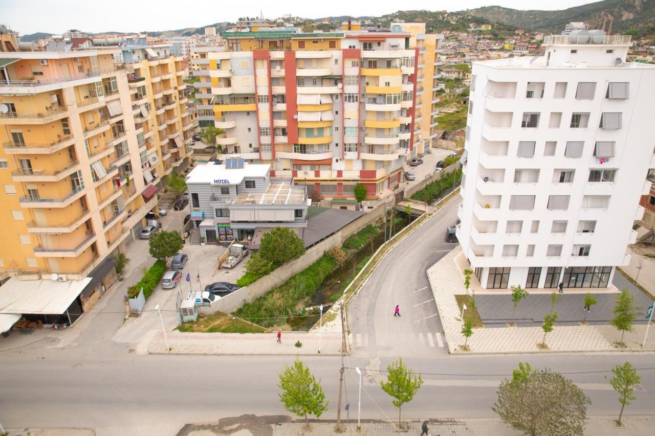 Hotel Salvadore Vlore Bagian luar foto